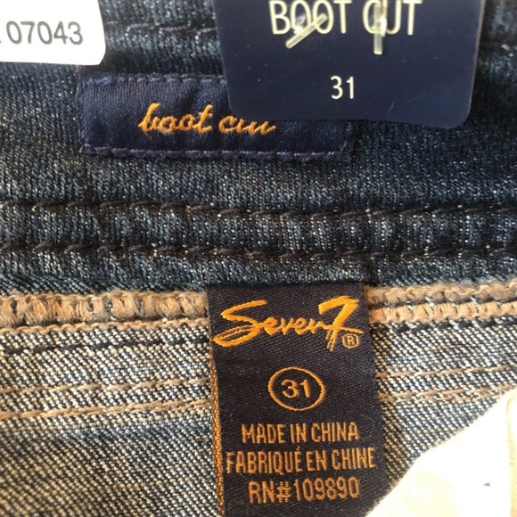 Seven7 Women’s Dark Wash Stretch Mid Rise Boot Cut Jeans Sz 13/31 NWT - Picture 10 of 16